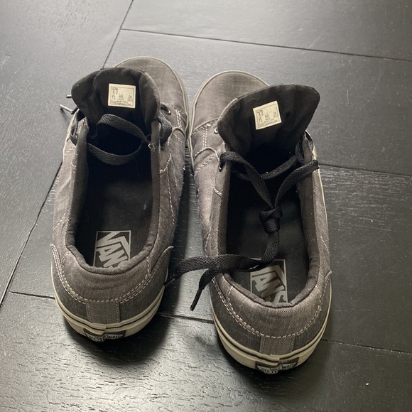 Vans Mens Sneakers. Size 8. Gray - Picture 3 of 9